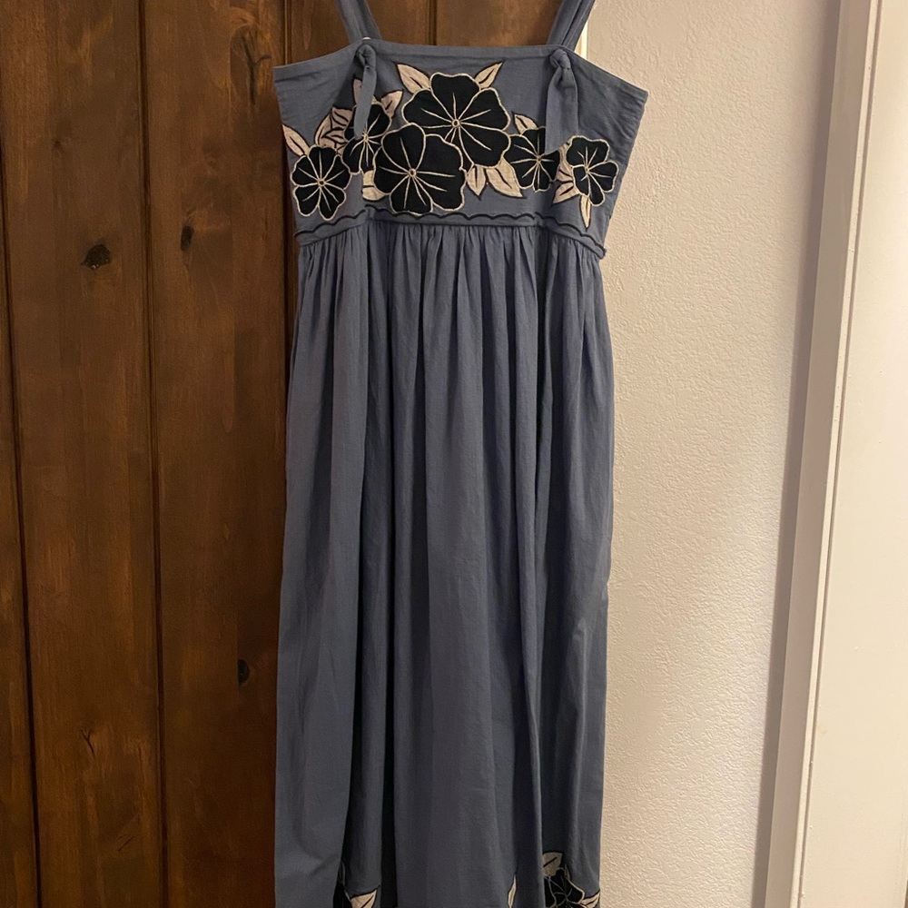 GREAT brand blue tropical midi dress